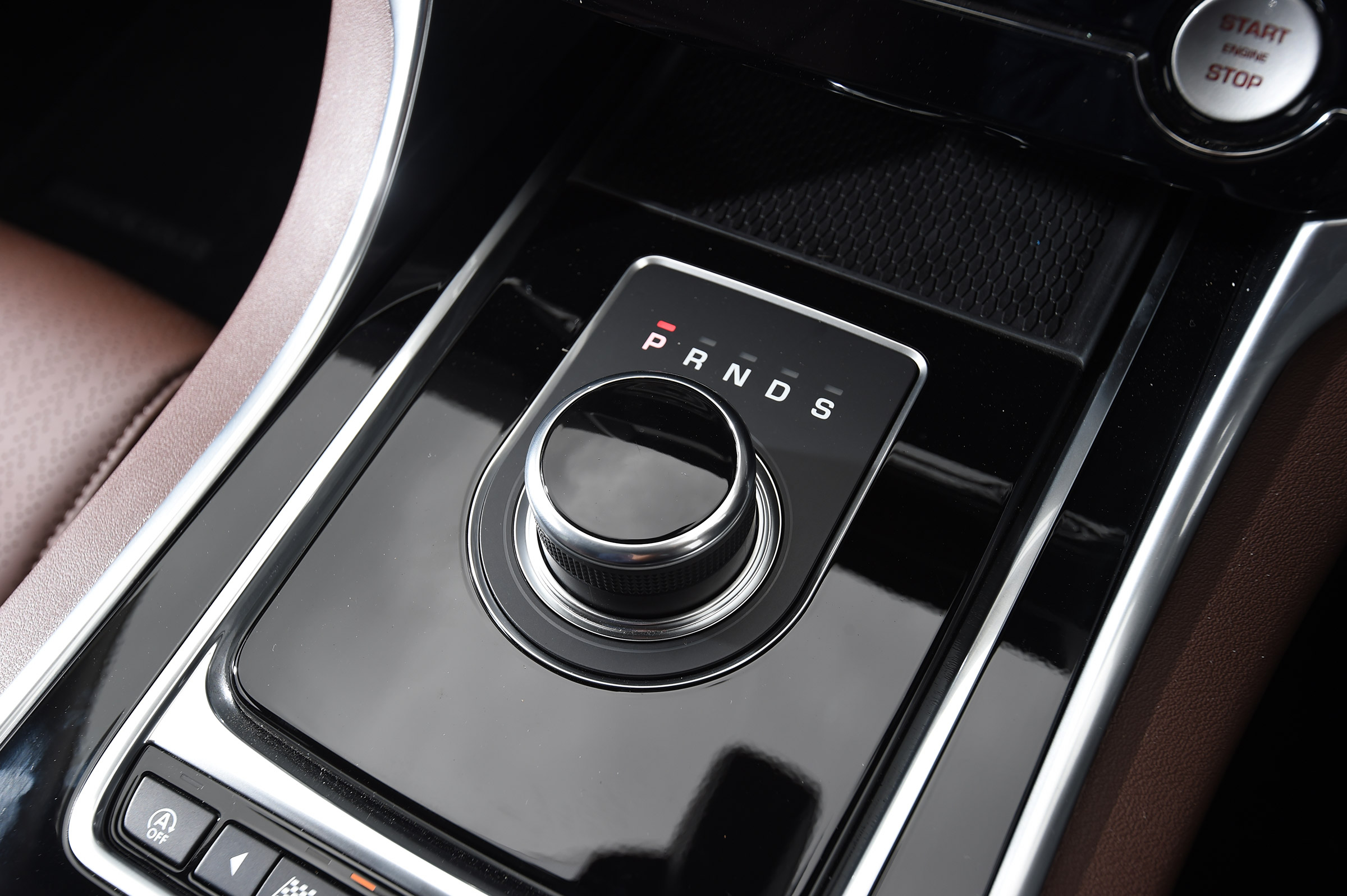 Jaguar XE 200PS - transmission