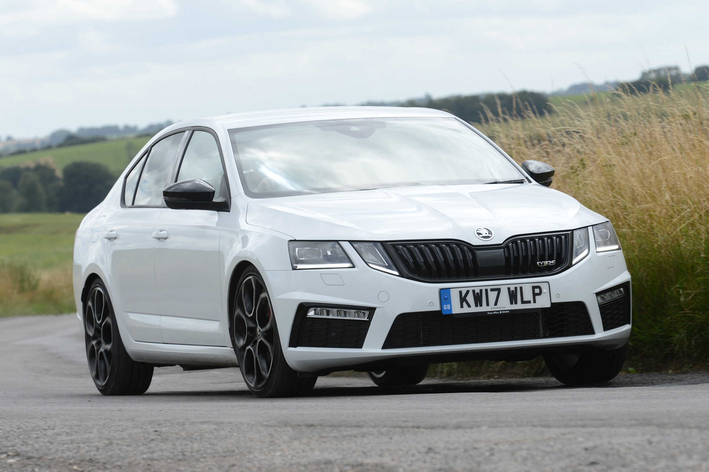 Skoda Octavia vRS 245 - front cornering