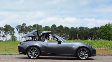 Mazda MX-5 RF long-term test - roof closing