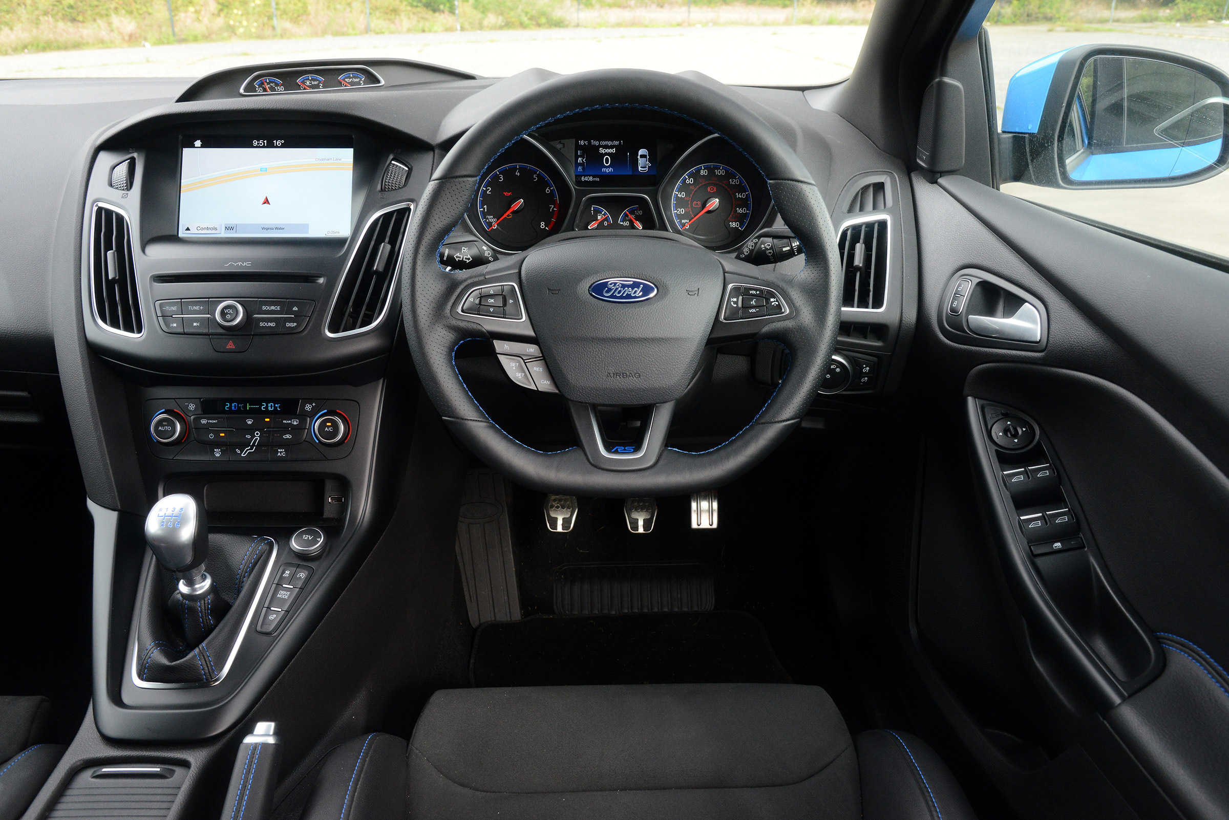 Ford Focus RS - dash