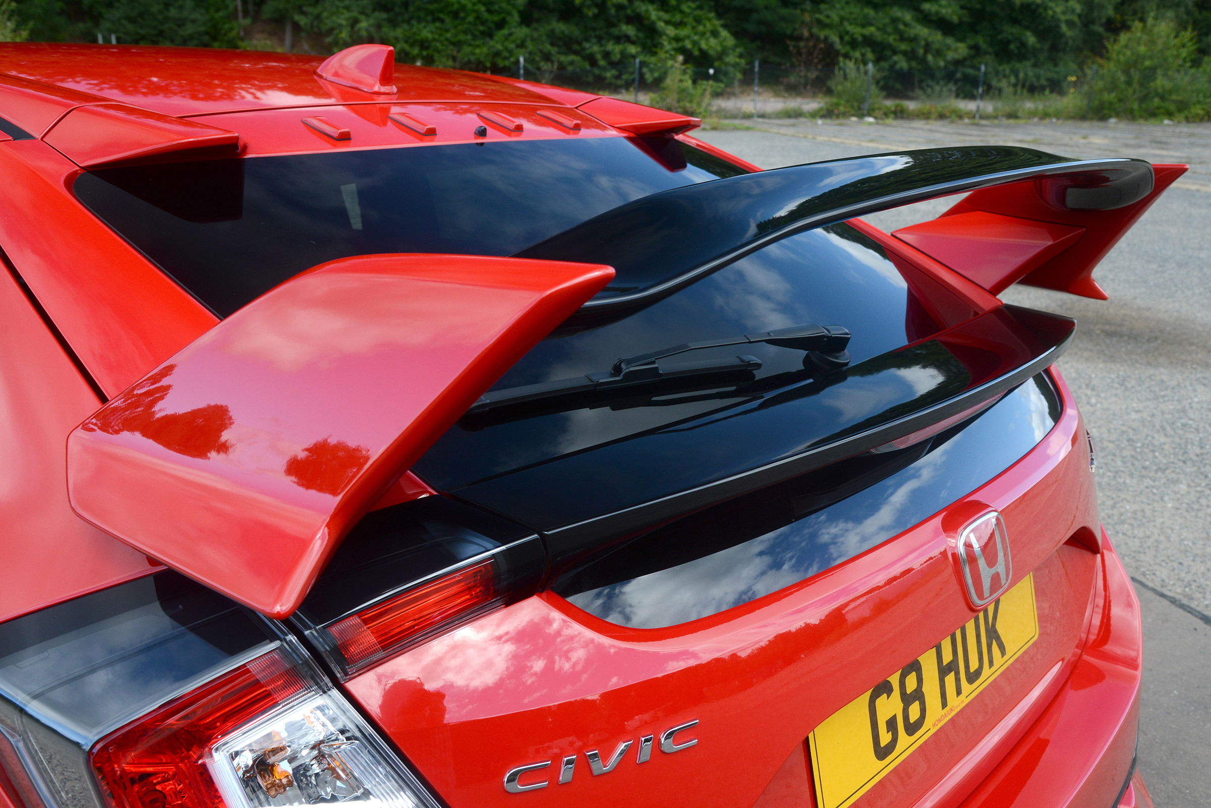 Honda Civic Type R - wing