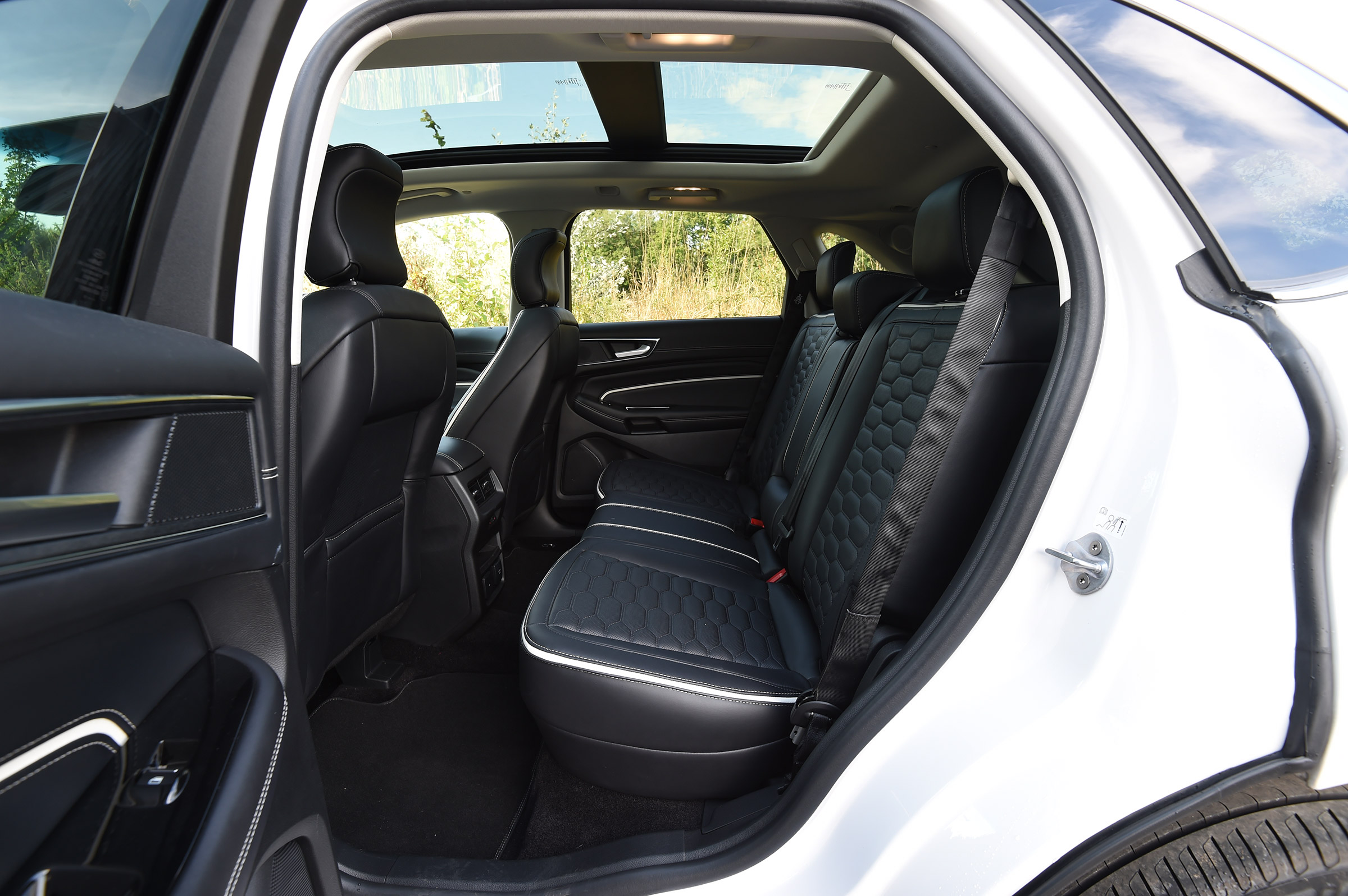 Ford Edge Vignale - rear seats