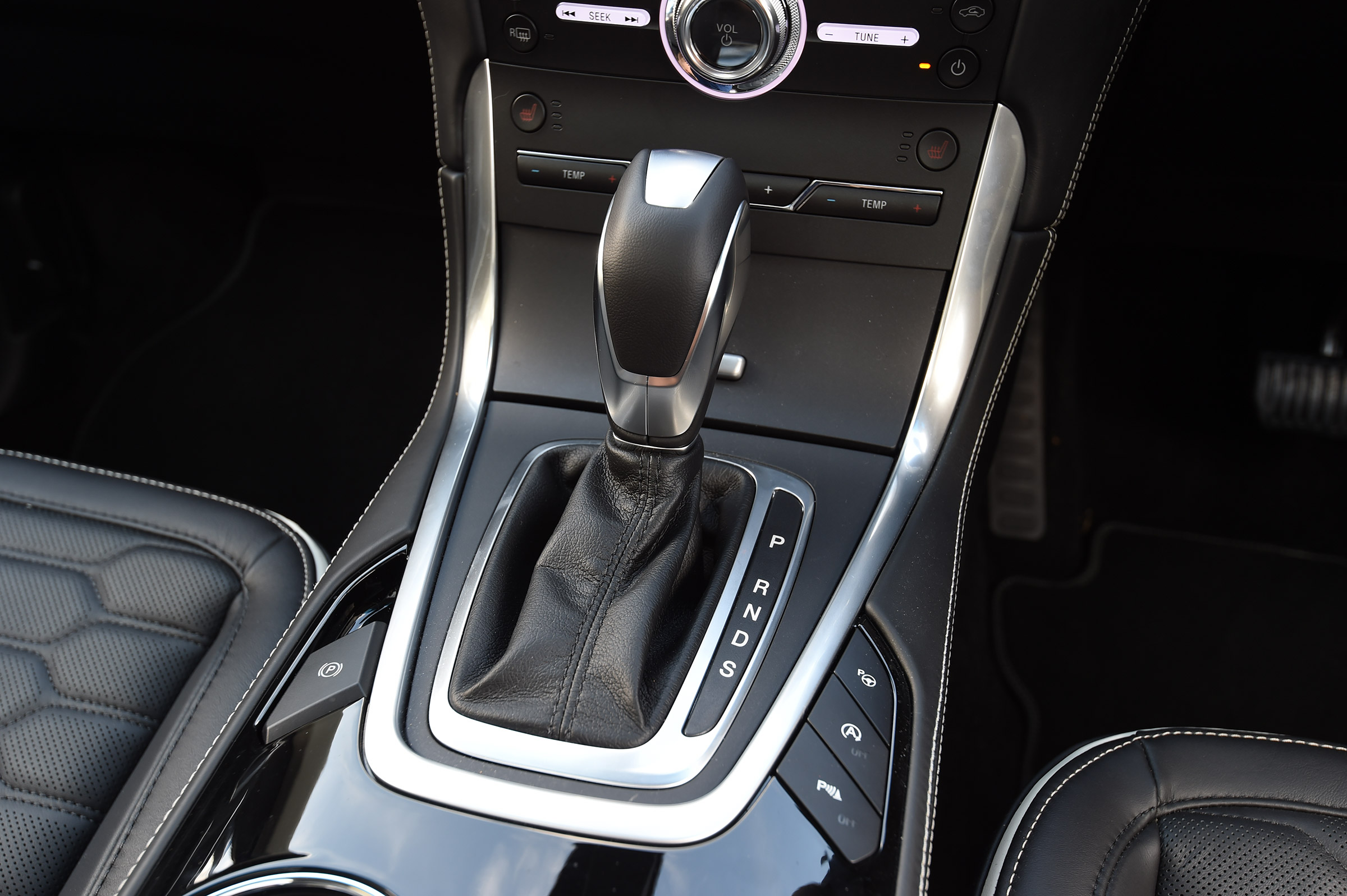 Ford Edge Vignale - centre console