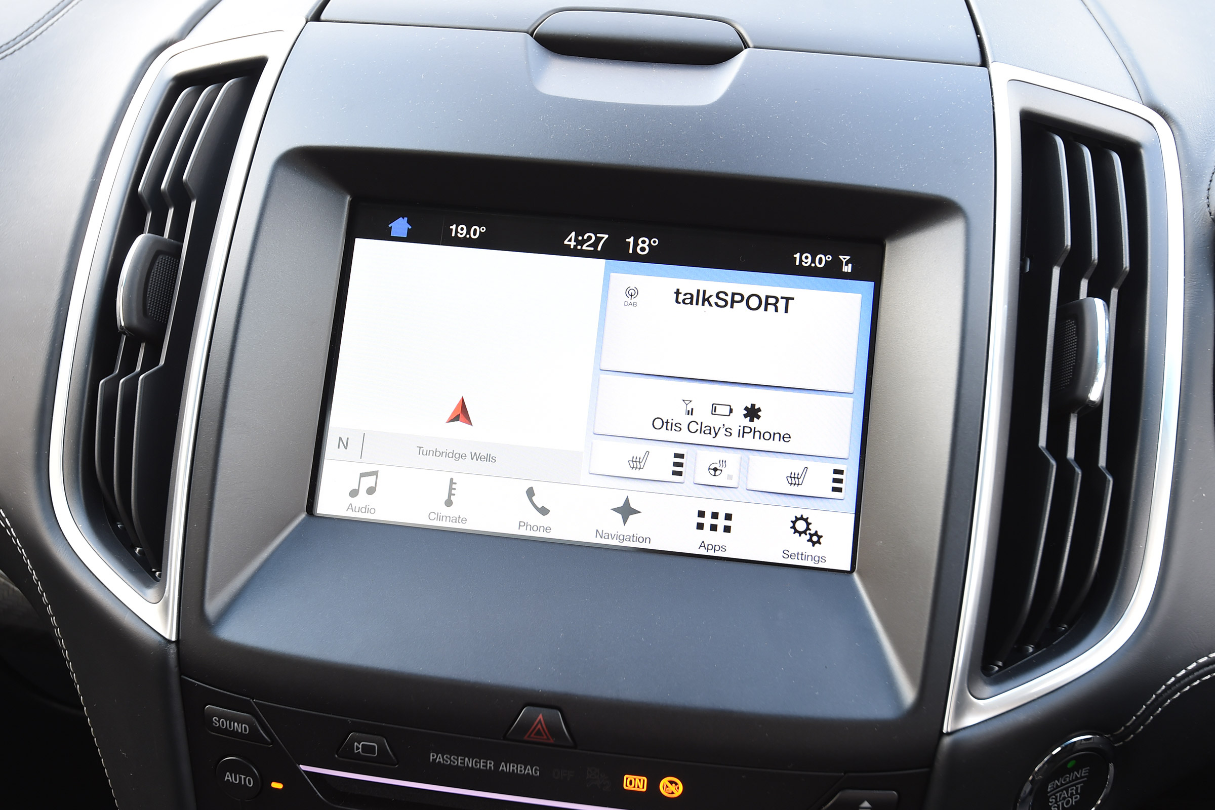 Ford Edge Vignale - sat-nav