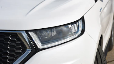 Ford Edge Vignale - front light
