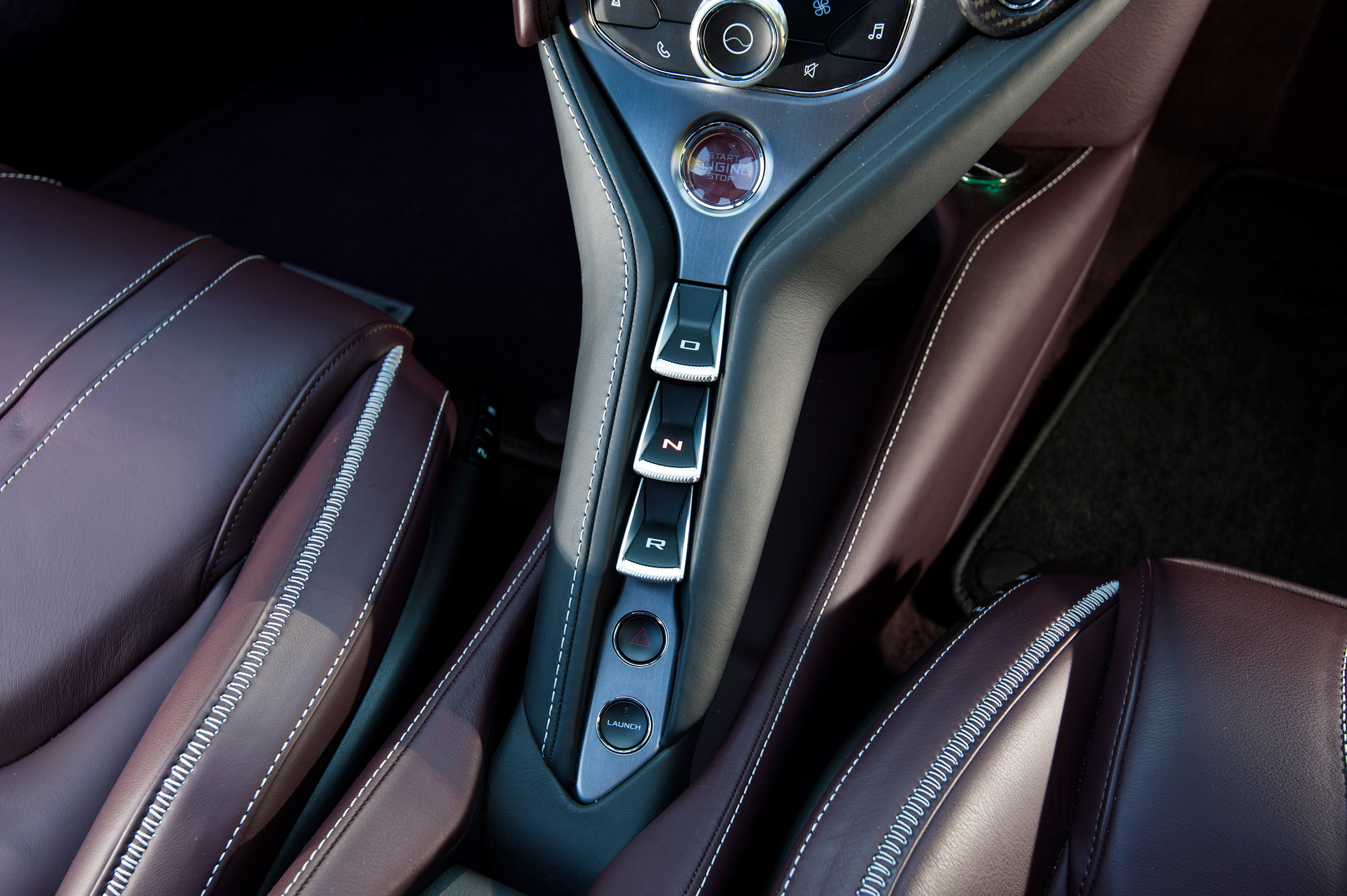 McLaren 720S - centre console