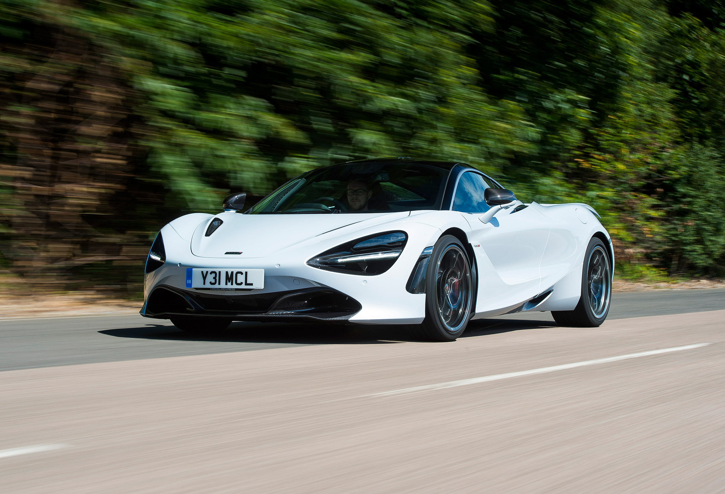 McLaren 720S - front tracking