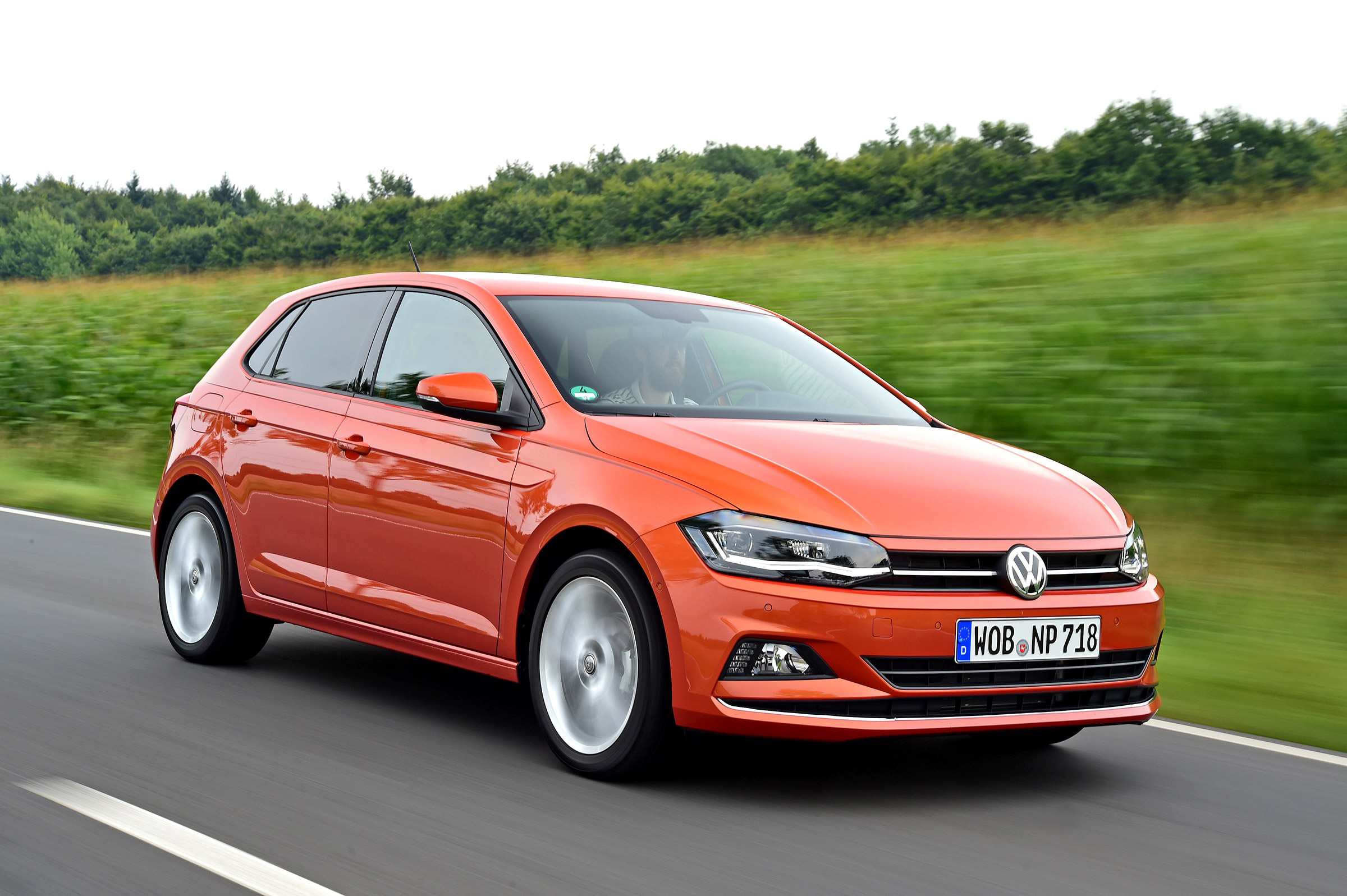Volkswagen Polo - front action
