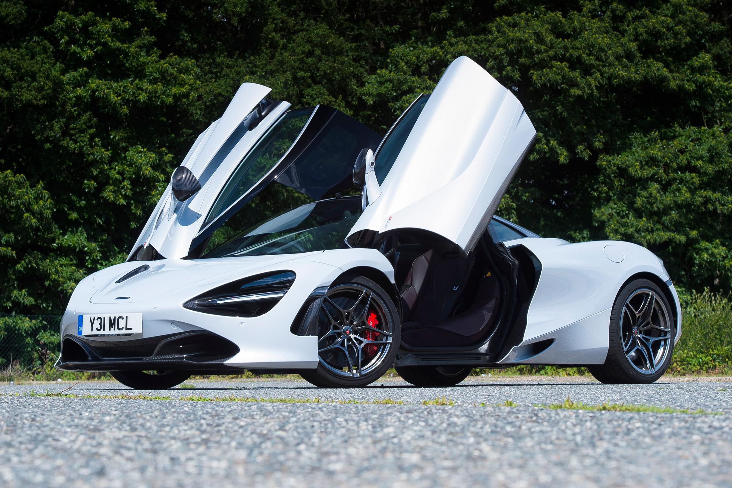 McLaren 720S - front door open