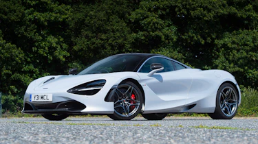 McLaren 720S - front static