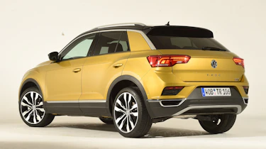 Volkswagen T-ROC - studio rear