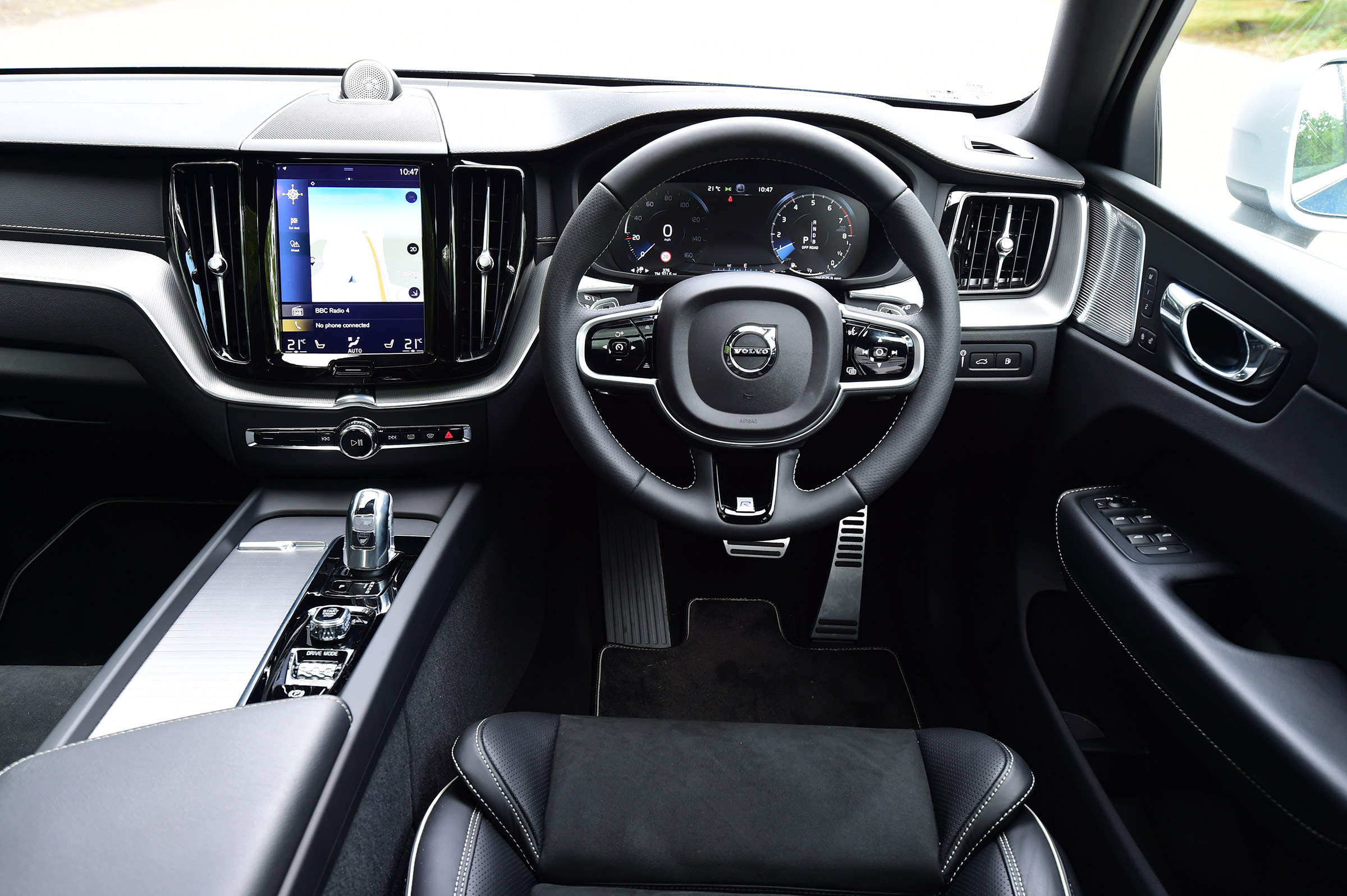 Volvo XC60 T8 - dash