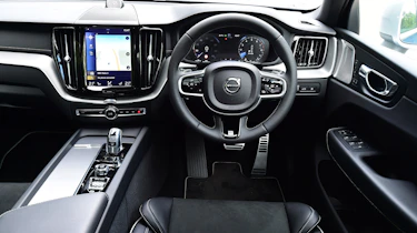 Volvo XC60 T8 - dash