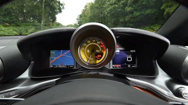 Ferrari GTC4 Lusso - dials