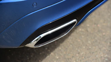 Volvo XC60 T8 - exhaust