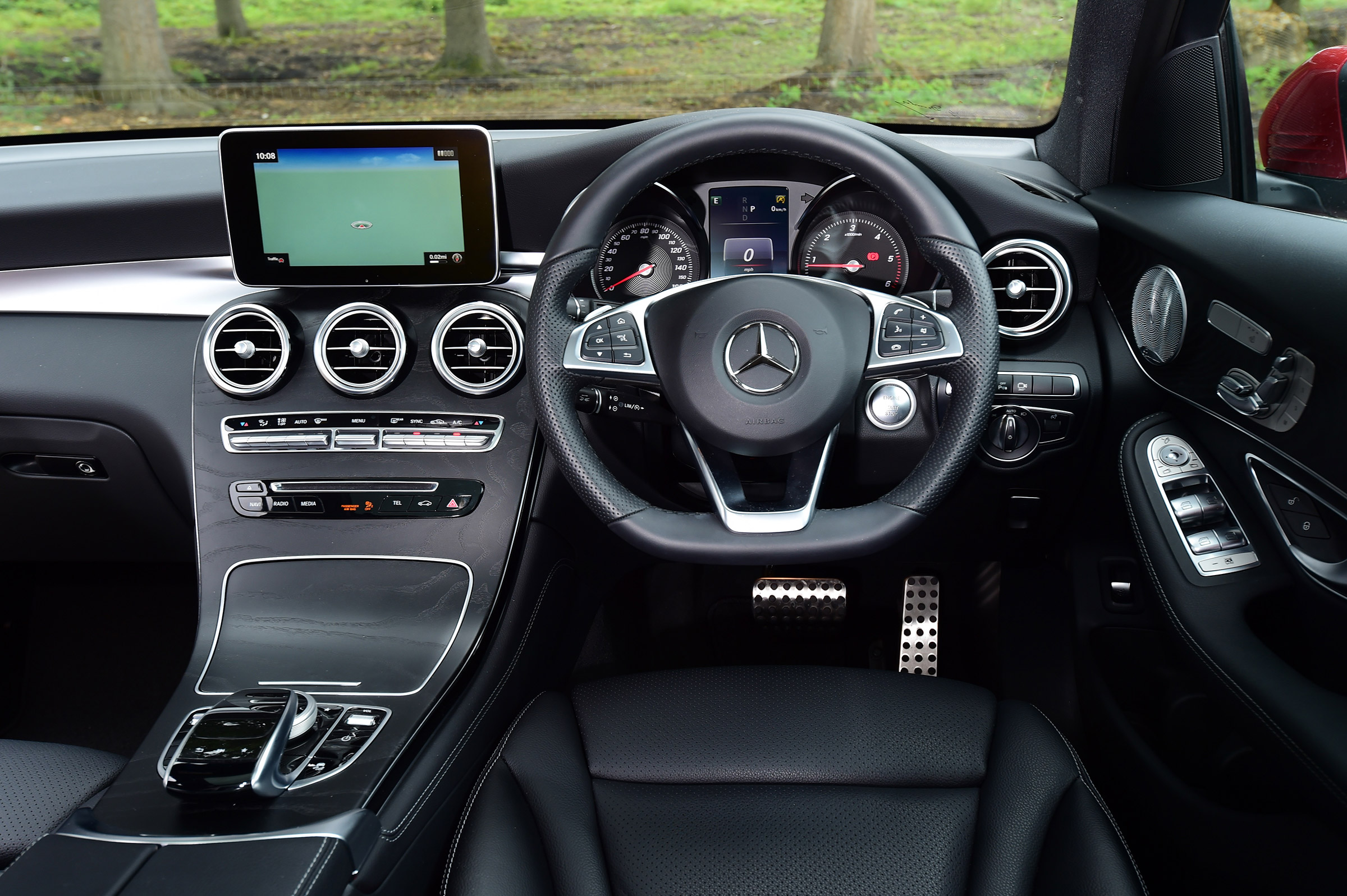 Mercedes GLC - dash