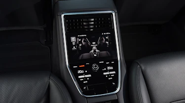 Porsche Panamera 4 E-Hybrid - rear console