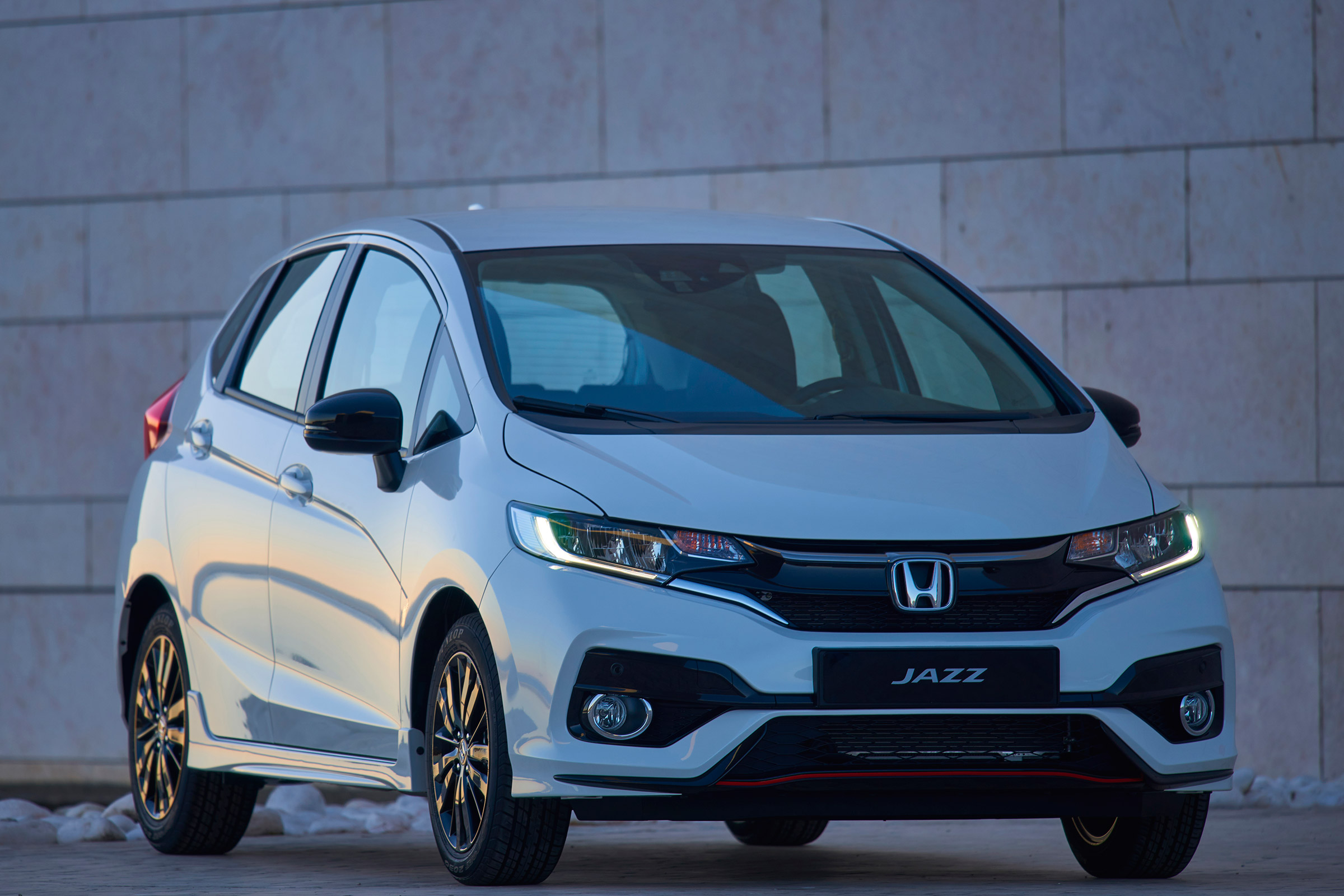 Honda Jazz facelift - front twilight