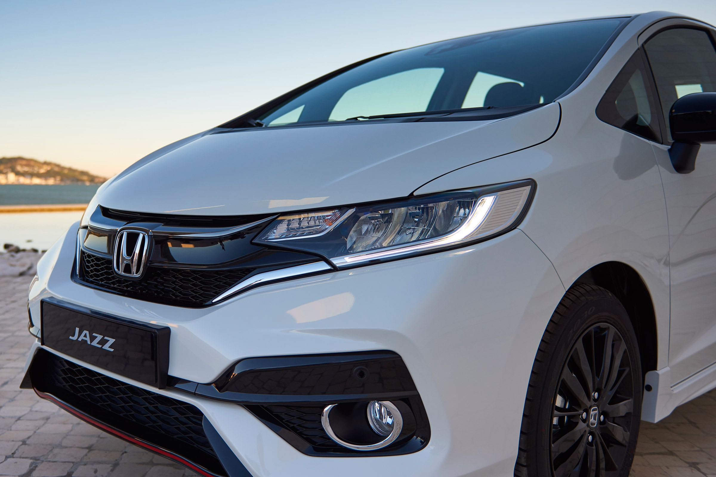 Honda Jazz facelift - front detail
