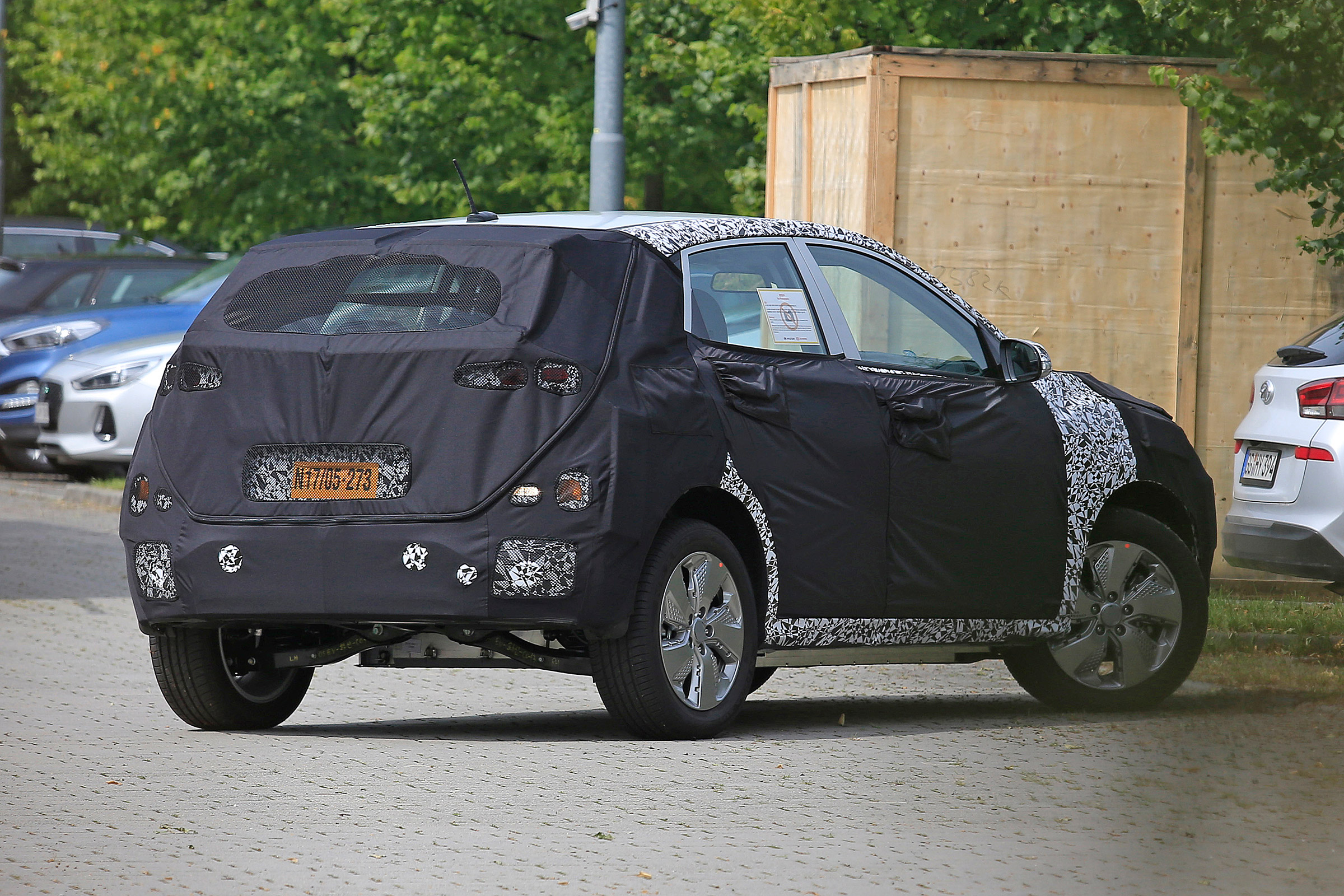 Hyundai Kona EV rear quarter