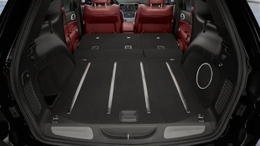 Jeep Grand Cherokee Trackhawk - boot seats down