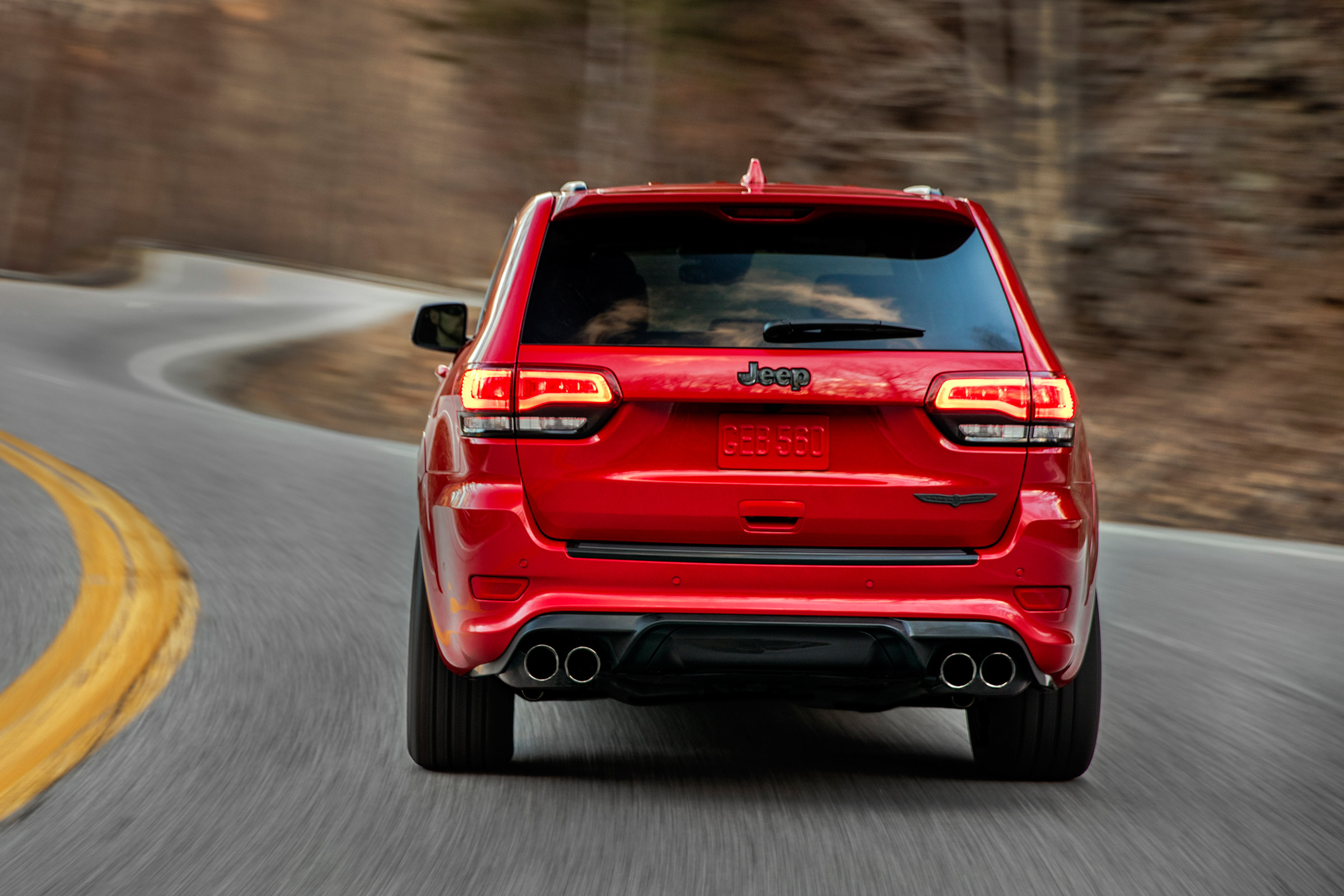 Jeep Grand Cherokee Trackhawk - full rear action