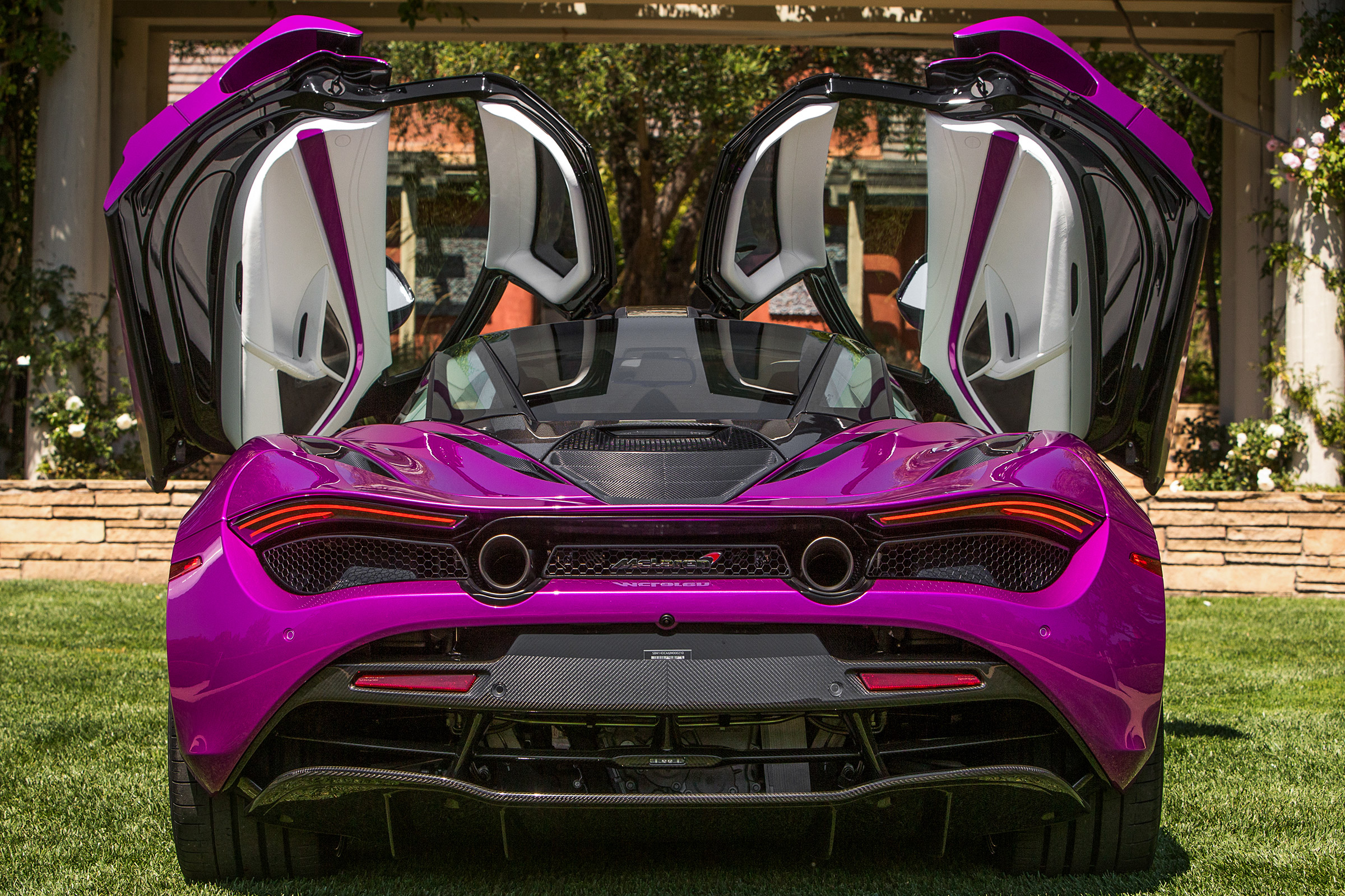 McLaren 720 MSO Fux Fuchsia - full rear