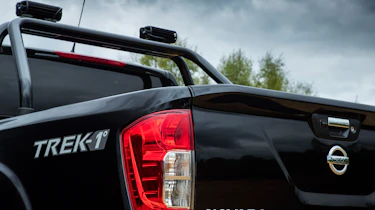 Nissan Navara Trek -1 rear detail