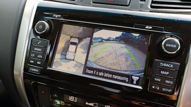 Nissan Navara Trek-1° 2017 screen