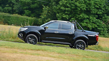 Nissan Navara Trek-1° 2017 side