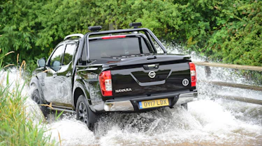 Nissan Navara Trek-1° 2017