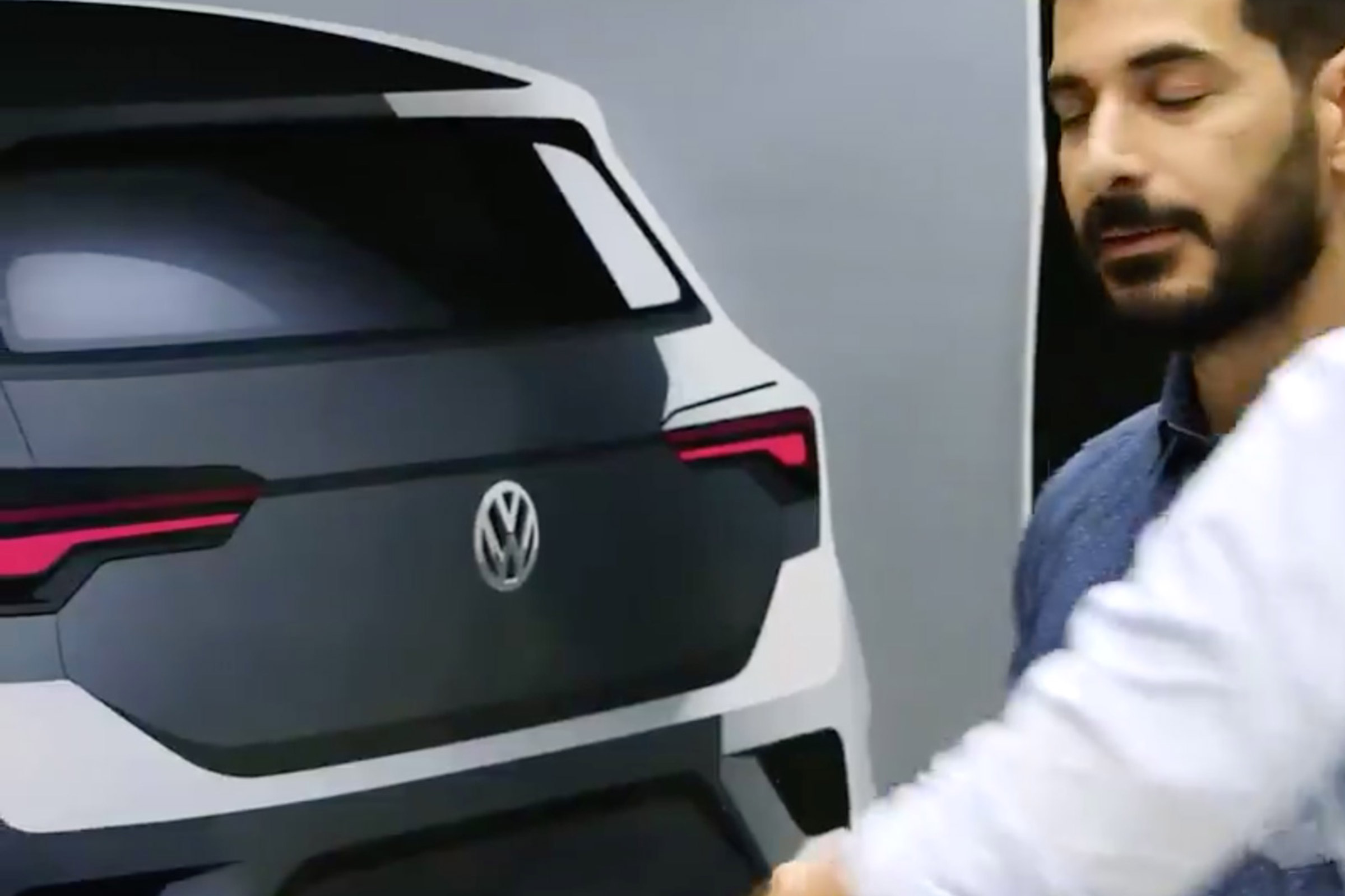 Volkswagen T-Roc teaser rear