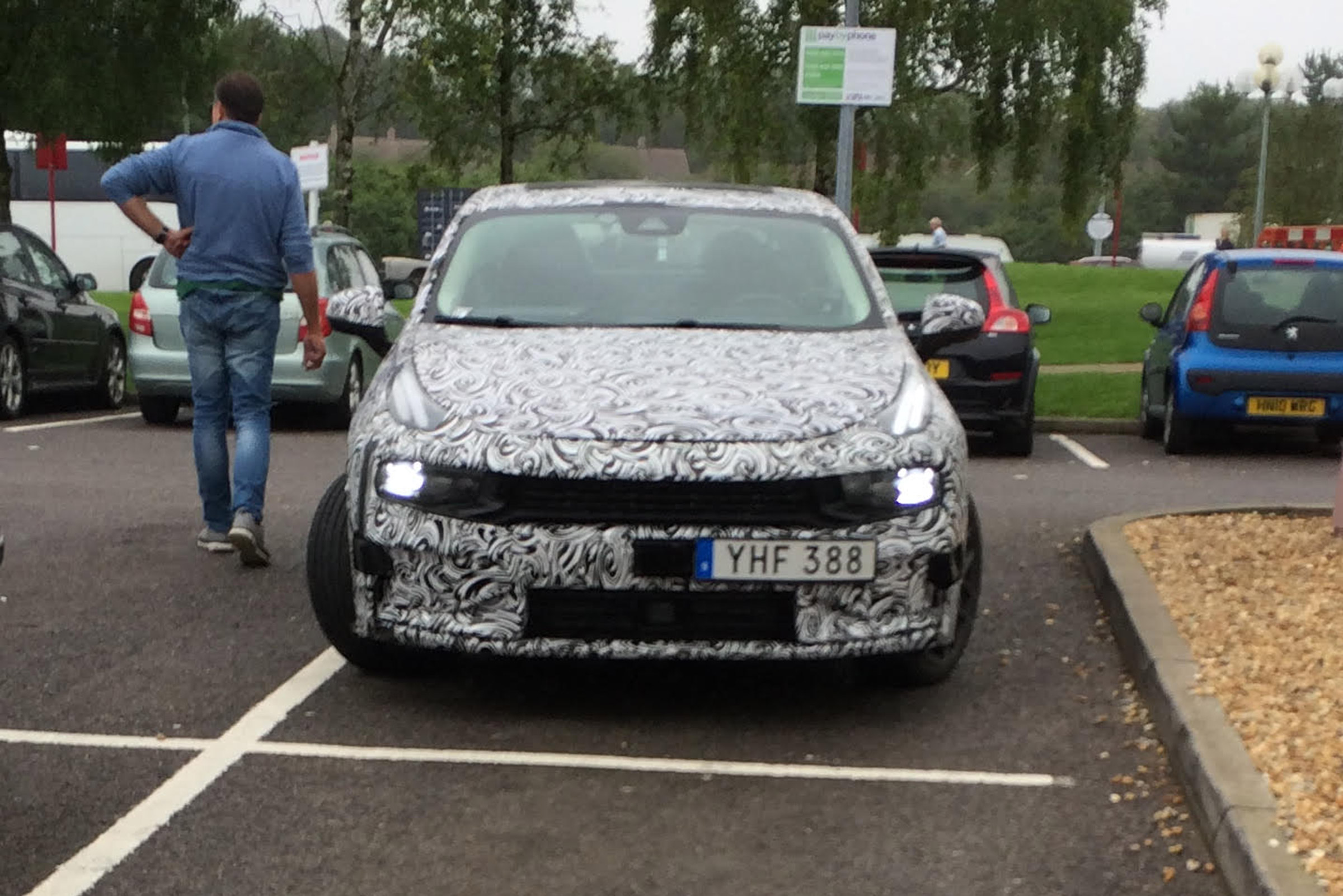 Lynk &amp; Co 03 testing - full front