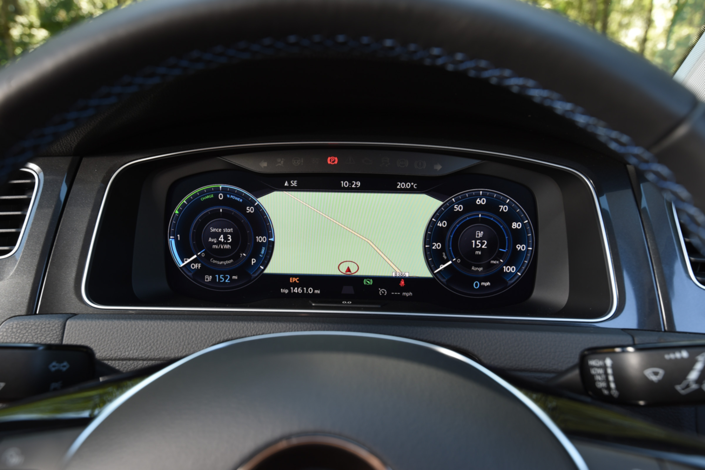 Long-term test - VW e-golf - dials
