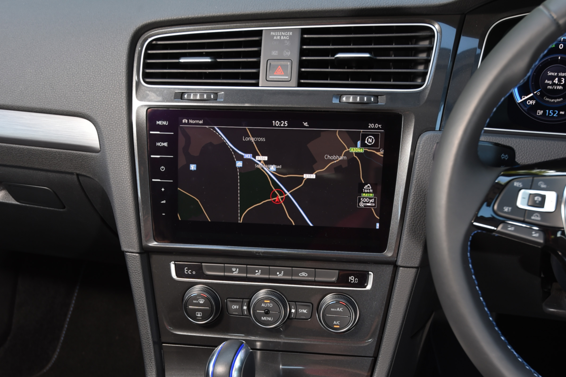 Long-term test - VW e-golf - infotainment