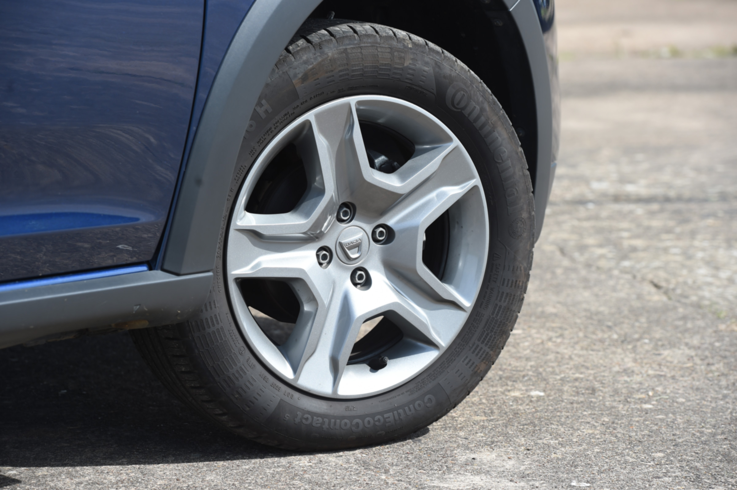 Dacia Sandero Stepway - wheel