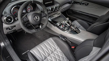 Mercedes-AMG GT C - dash