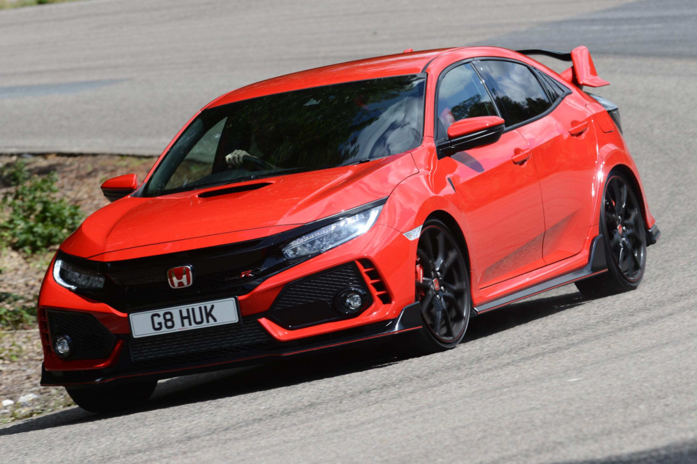 UK Honda Civic Type R 2017 - front