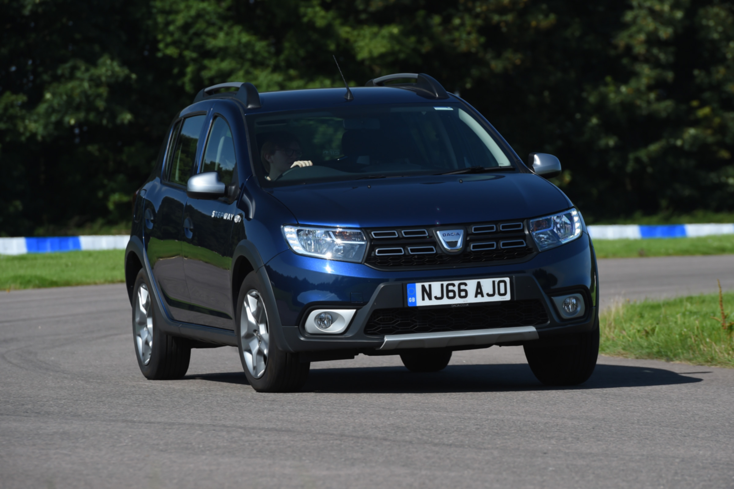 Dacia Sandero Stepway - front