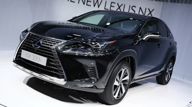 Frankfurt - Lexus NX 300h - front