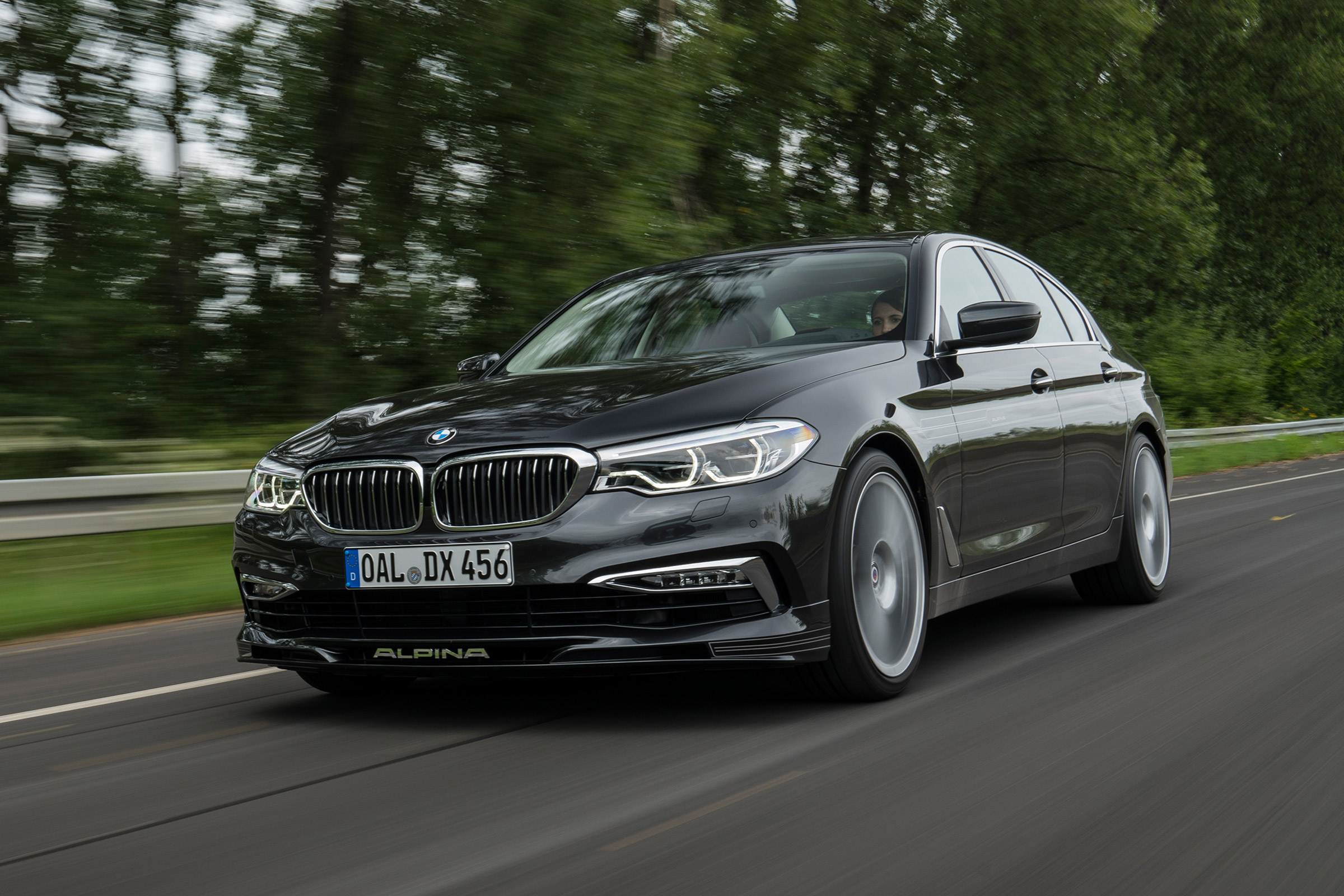BMW Alpina D5 S - front action