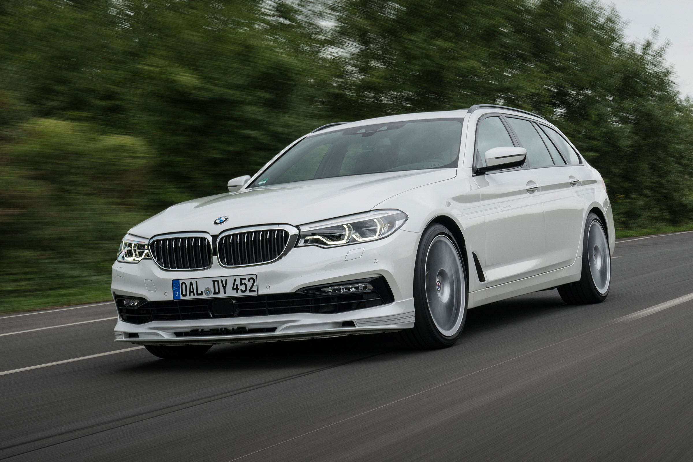 BMW Alpina D5 S Touring - front
