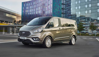 ford tourneo custom