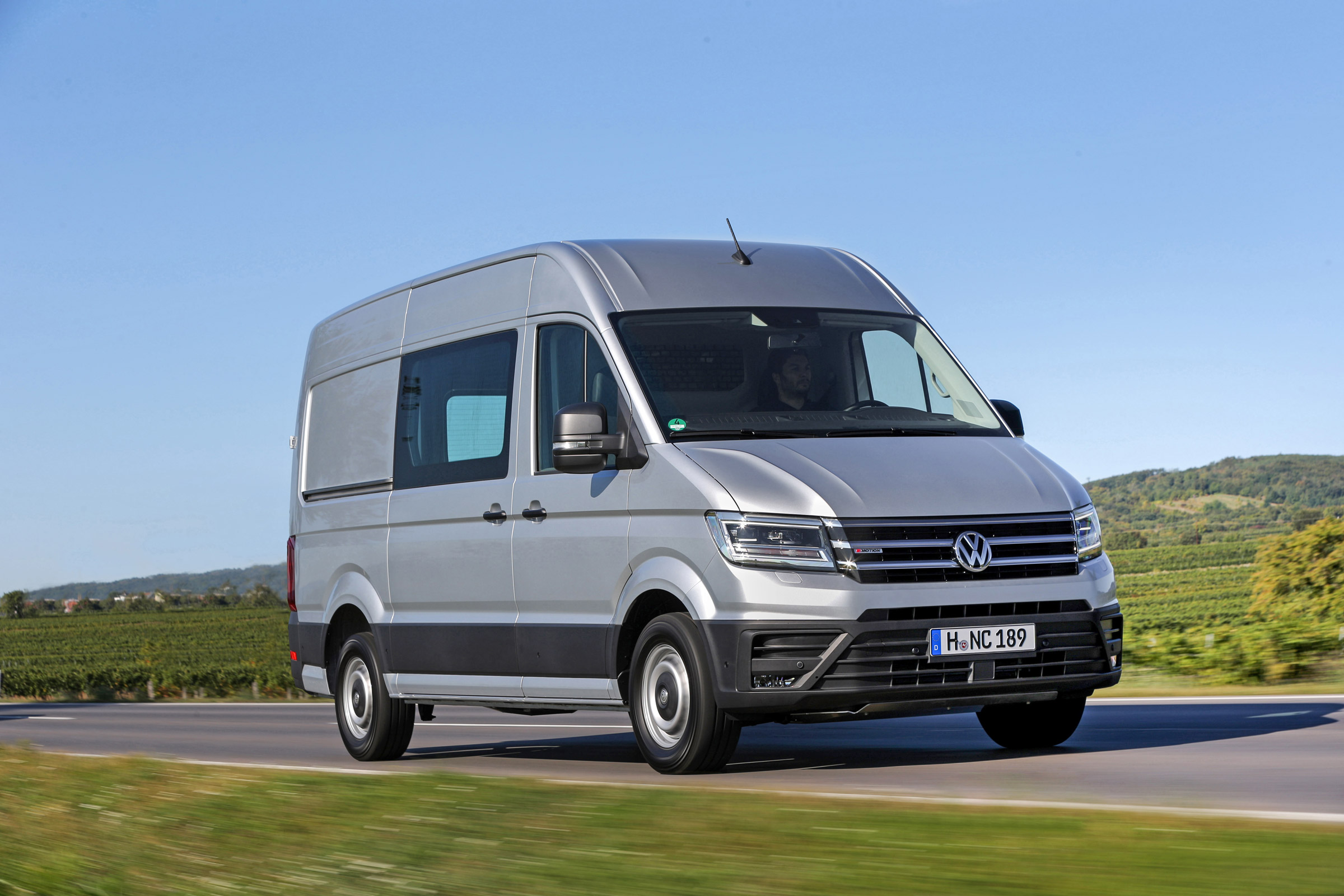 VW Crafter 4motion - front