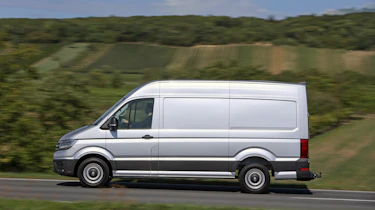 VW Crafter 4motion - side