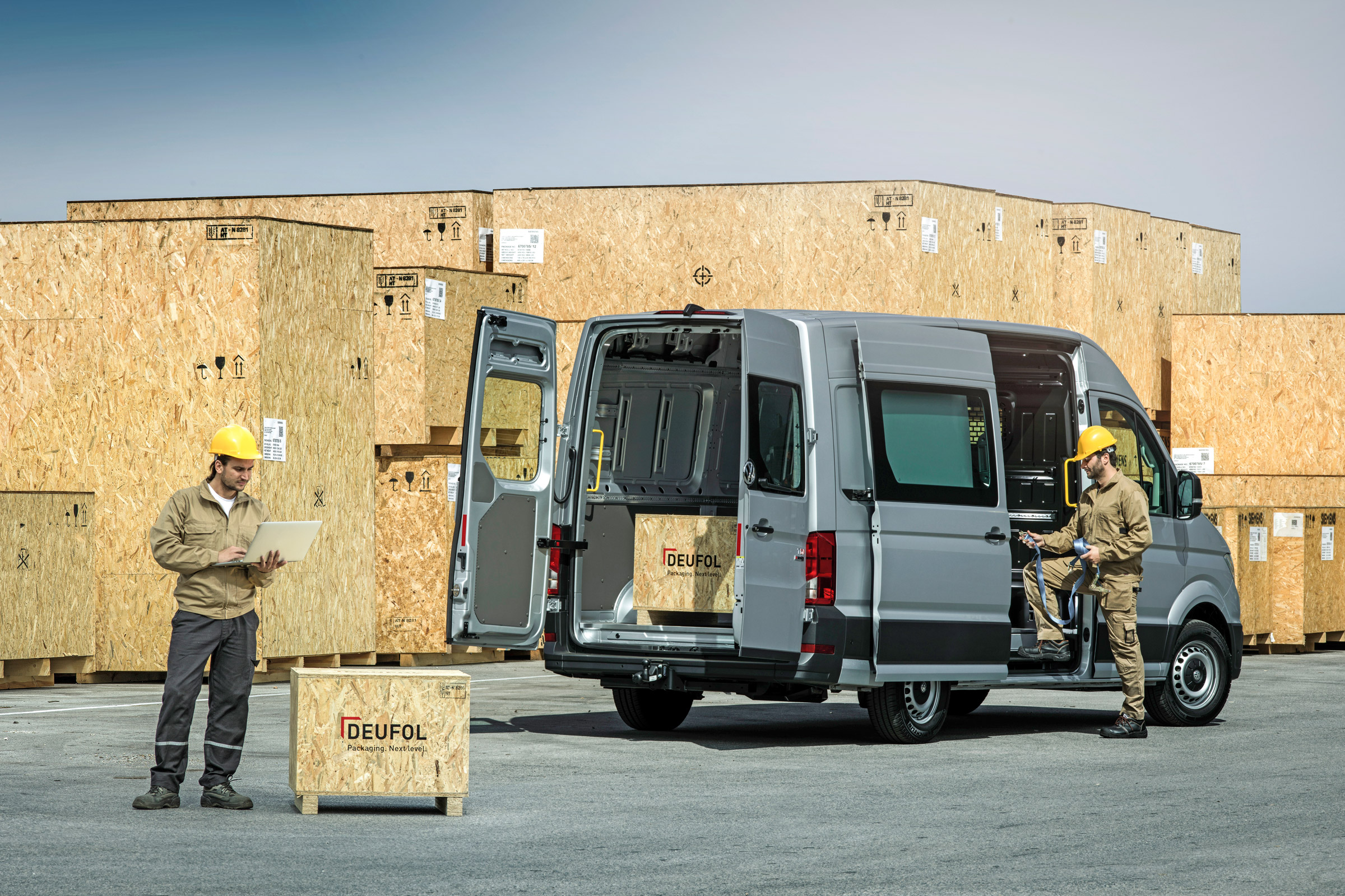 VW Crafter 4motion - loading