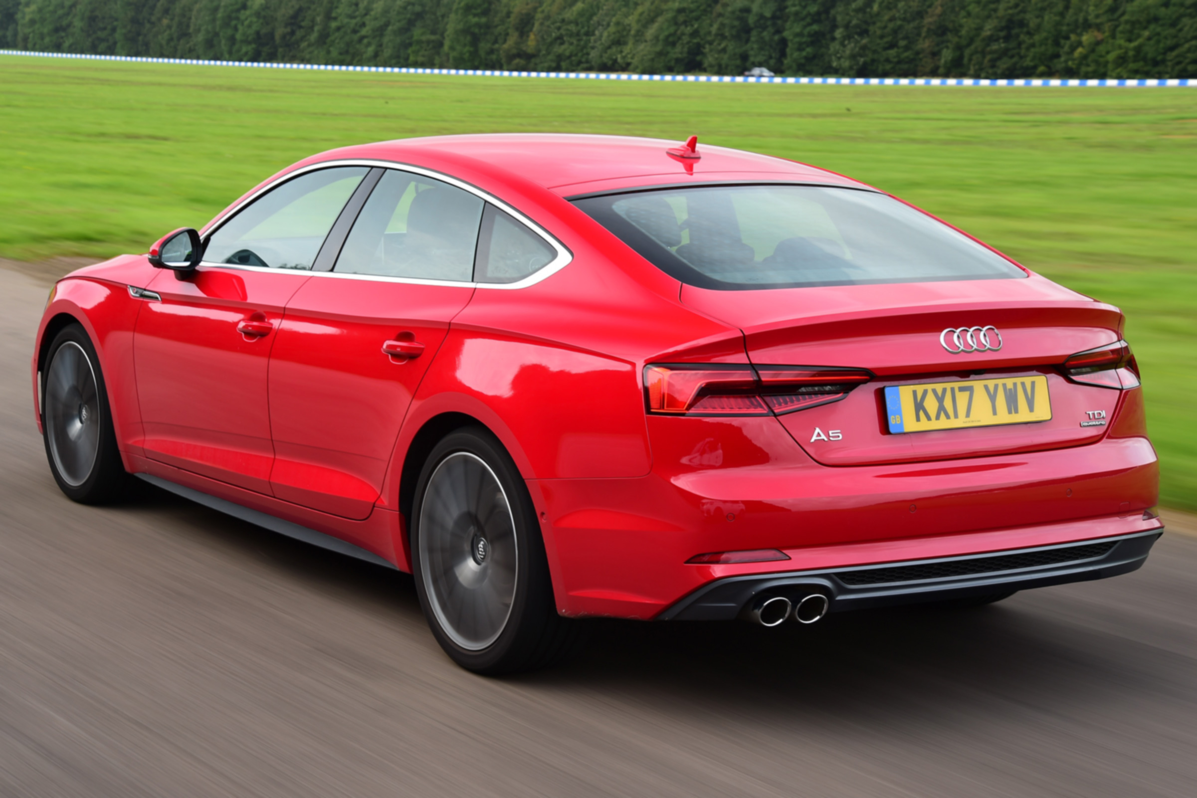 Twin test - Audi A5 - rear action