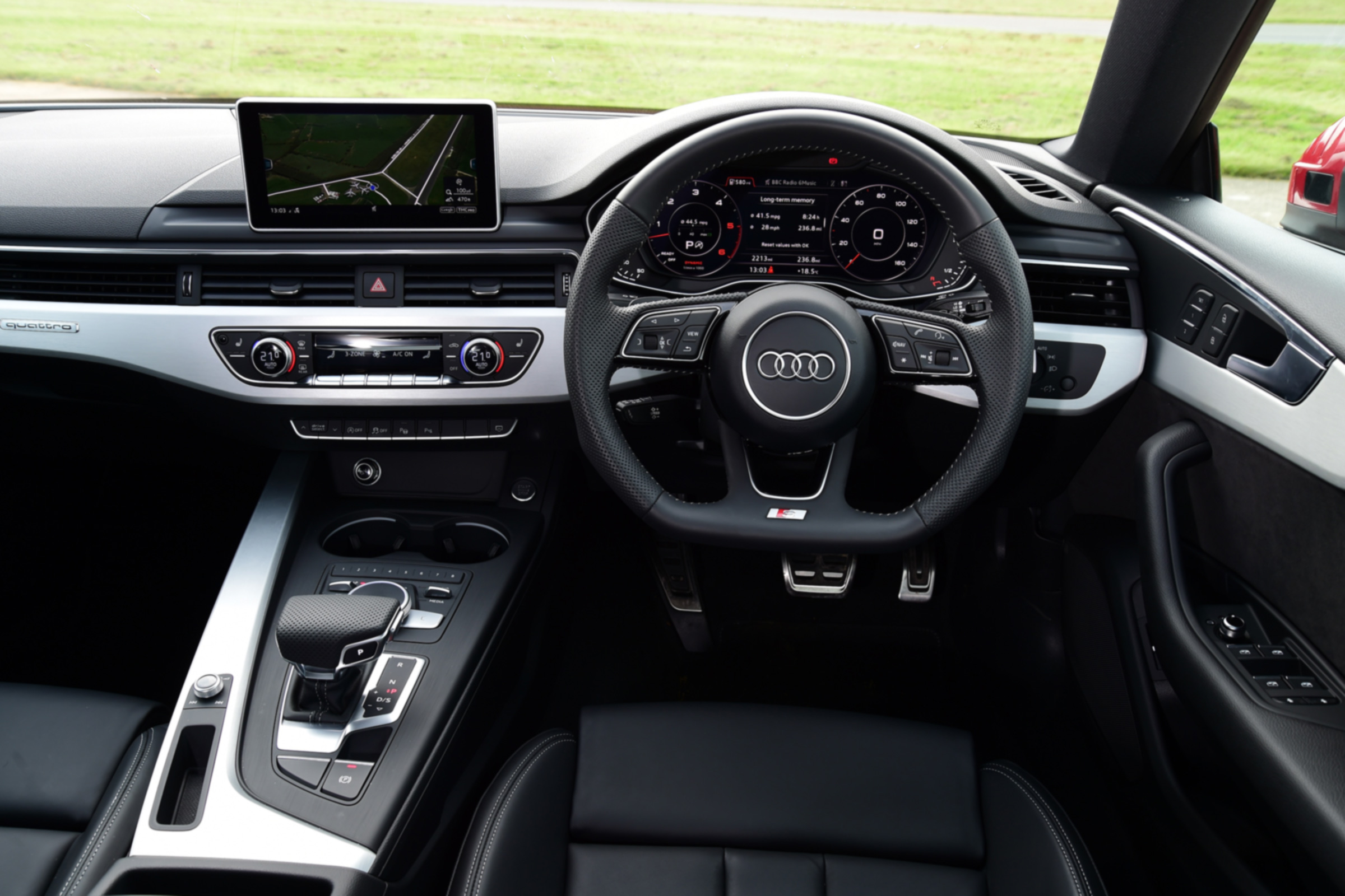 Twin test - Audi A5 - cockpit