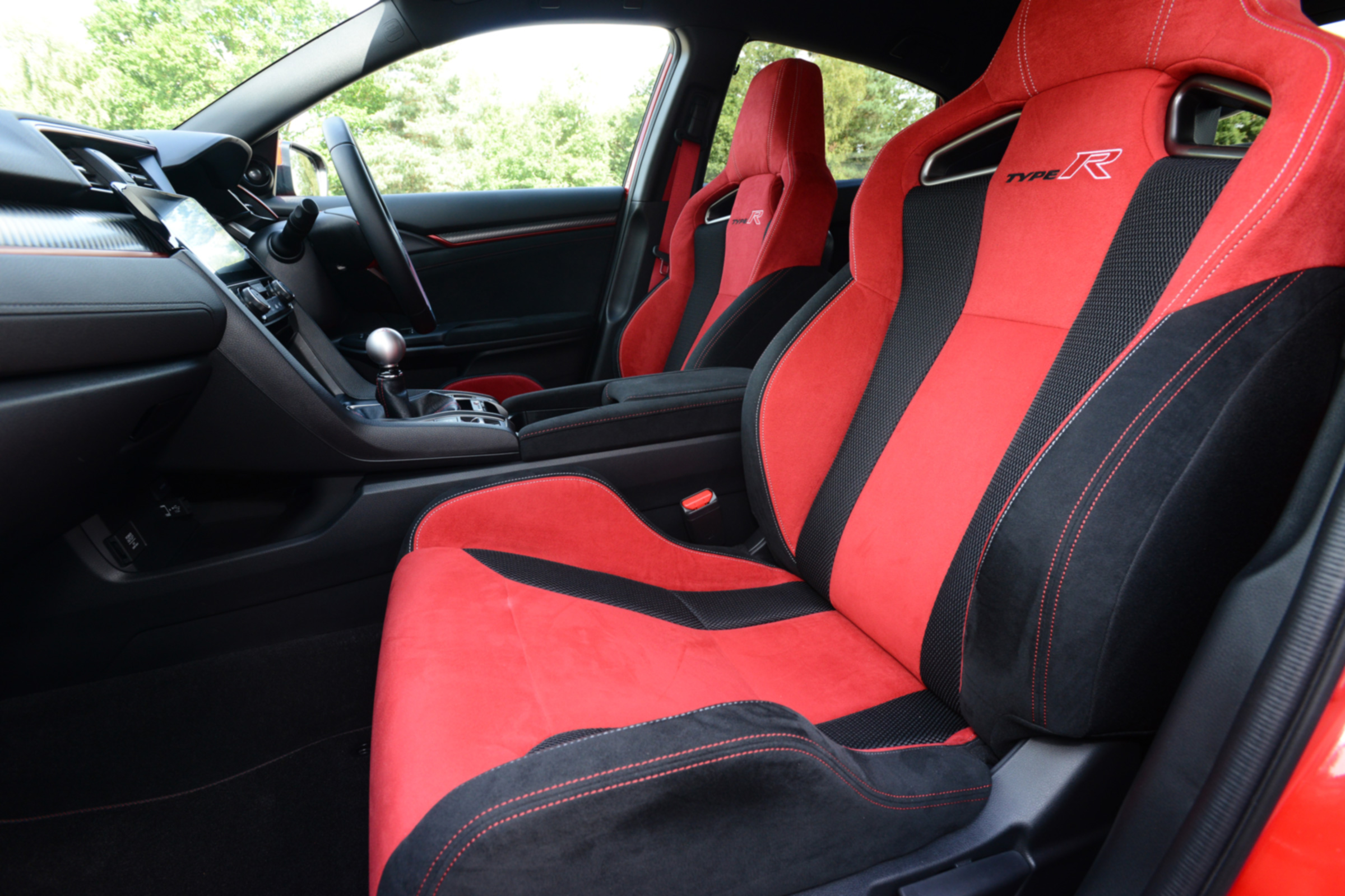 UK Honda Civic Type R 2017 - front interior