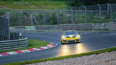 Porsche 911 GT2 RS Nurburgring record - cornering